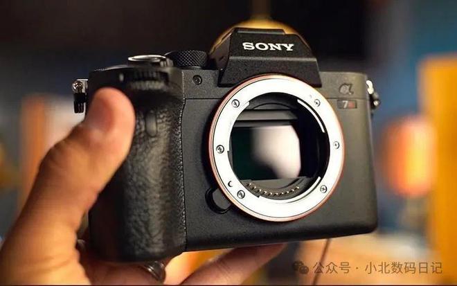 相机品牌排行榜前十名:2024十大畅销数码相机公布奥巴独霸星空体育官网前五(图3) 相机品牌排行榜前十名:2024十大畅销数码相机公布奥巴独霸星空体育官网前五(图3)