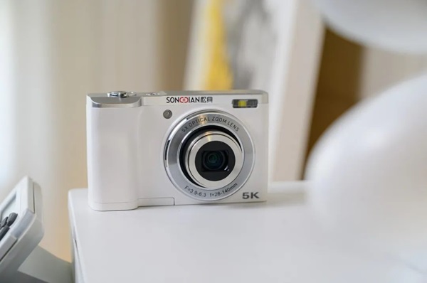 光影新势力:松典新星空中国体育网站品相机引爆夏日摄影热潮(图3) 光影新势力:松典新星空中国体育网站品相机引爆夏日摄影热潮(图3)