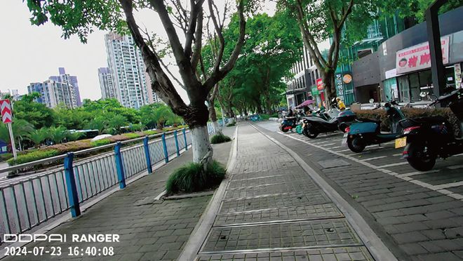 三重防抖可自动生成骑行数据——星空体育平台盯盯拍RANGER骑行运动相机(图14)