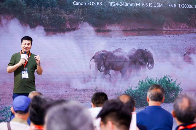 佳能携输入输出影像产品及丰富解星空体育平台决方案亮相2024 CHINA PE(图15)