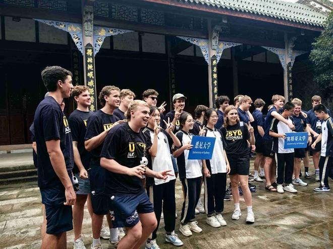 星空体育官网牛津、剑桥、清华、北大等名校赛艇学子进校园共筑文化交流桥(图2)