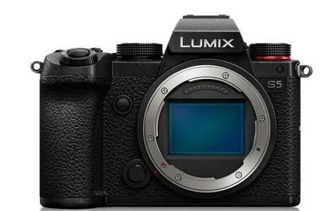 预算星空中国体育网站万元购机有哪些值得买的相机？(图4)