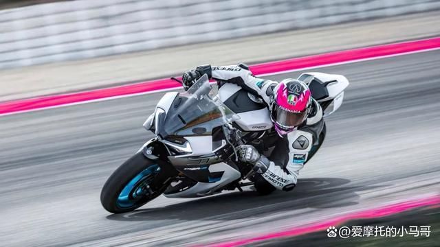 升仕703RR VS 春风675SR-R星空体育平台·app(图4)