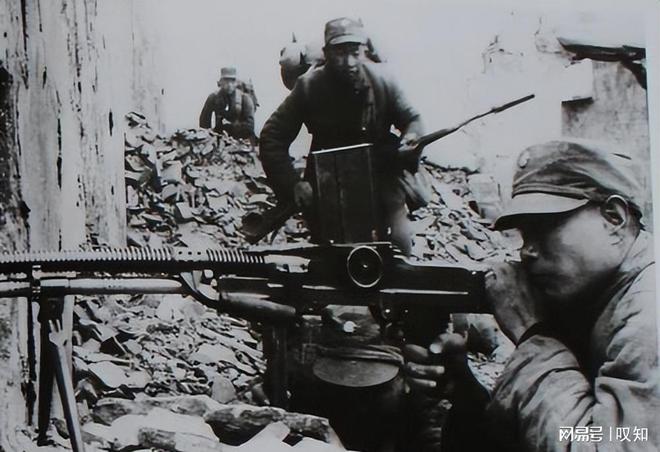 星空官方体育红一、三军团会师撤围长沙之举扭转了中国革命运动的严重危机(图7)