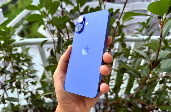 购机攻略！2025年高颜值iPhone保姆级推荐：从入门到旗舰喜欢吗(图2)