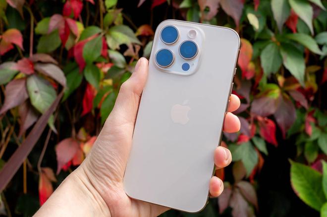 购机攻略！2025年高颜值iPhone保姆级推荐：从入门到旗舰喜欢吗(图6)