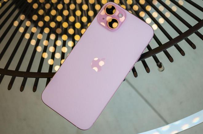 购机攻略！2025年高颜值iPhone保姆级推荐：从入门到旗舰喜欢吗(图9)