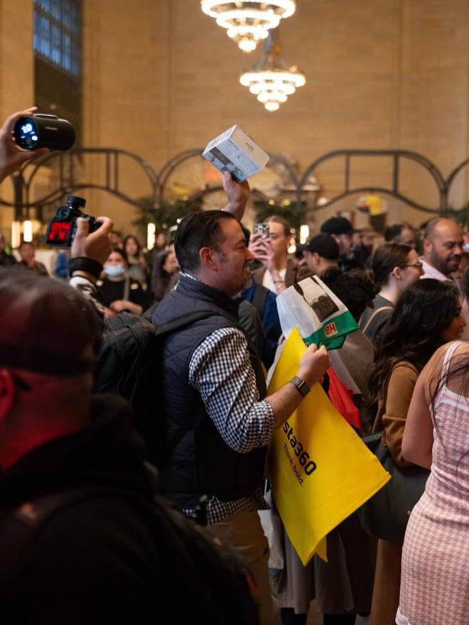 纽约市民凌晨排队抢购中国全景相机中国智能影像的全球崛起之路(图3)