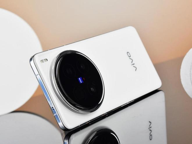 2025年拍照神机集合：这三款让你轻松称霸朋友圈我就推荐这一次(图5)