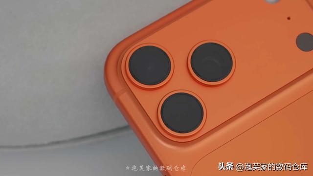2025最强手机？iPhone17ProMax首发体验 最强续航性能散热(图13)