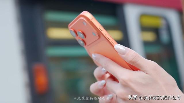 2025最强手机？iPhone17ProMax首发体验 最强续航性能散热(图27)