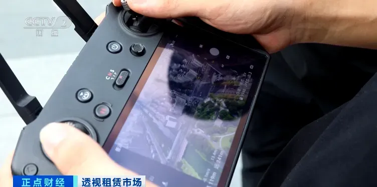 7点出发｜某户外品牌联手艺术家在喜马拉雅山脉放烟花？！官方通报→(图4)