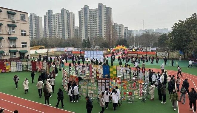 昌华小学2025-2026学年度第一学期家长会圆满举行(图2) 昌华小学2025-2026学年度第一学期家长会圆满举行(图2)